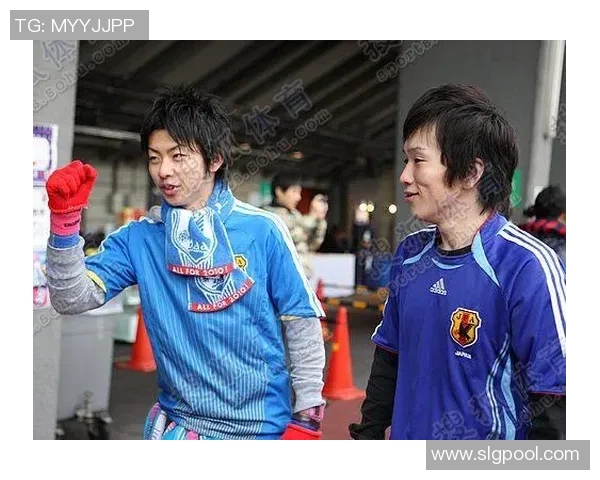 日本足球明星在上海的精彩瞬间与球迷互动的热情故事