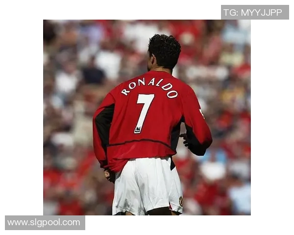 曼联标志性头像背后的足球明星是谁揭秘和故事分享