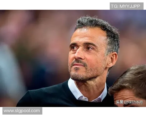 最受欺负的足球明星背后的故事与奋斗历程揭秘